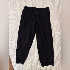 Lululemon Scuba Cropped pants | Size 10 Black
